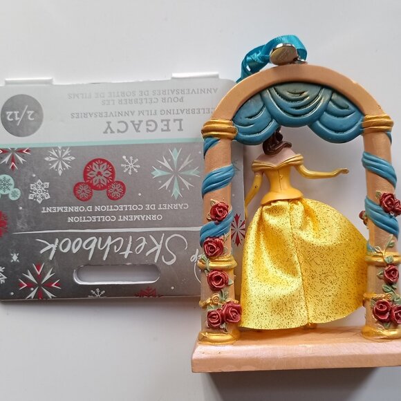 Ornement de sapin Disney Belle sous un arche fleuri -  La Belle et la Bête - Picture 4 of 4